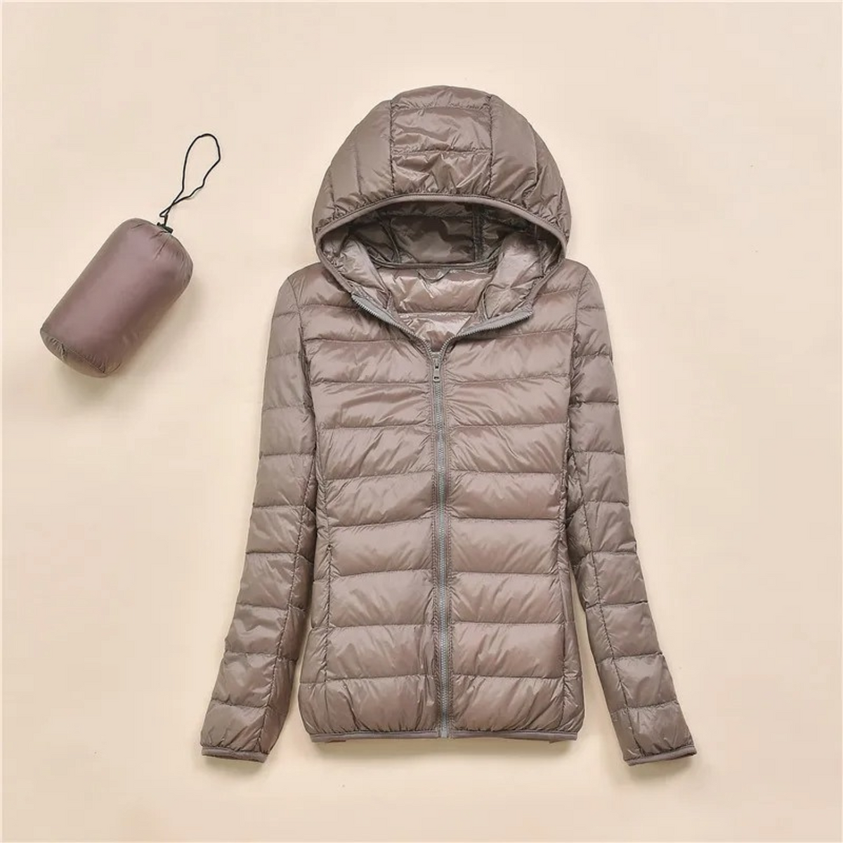 Lightweight Packable Hooded Puffer Jacket for Women Ideal for Travel and Everyday Use