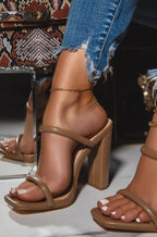 Women's square-toe chunky-heeled mules