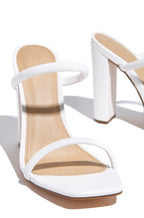 Women's square-toe chunky-heeled mules