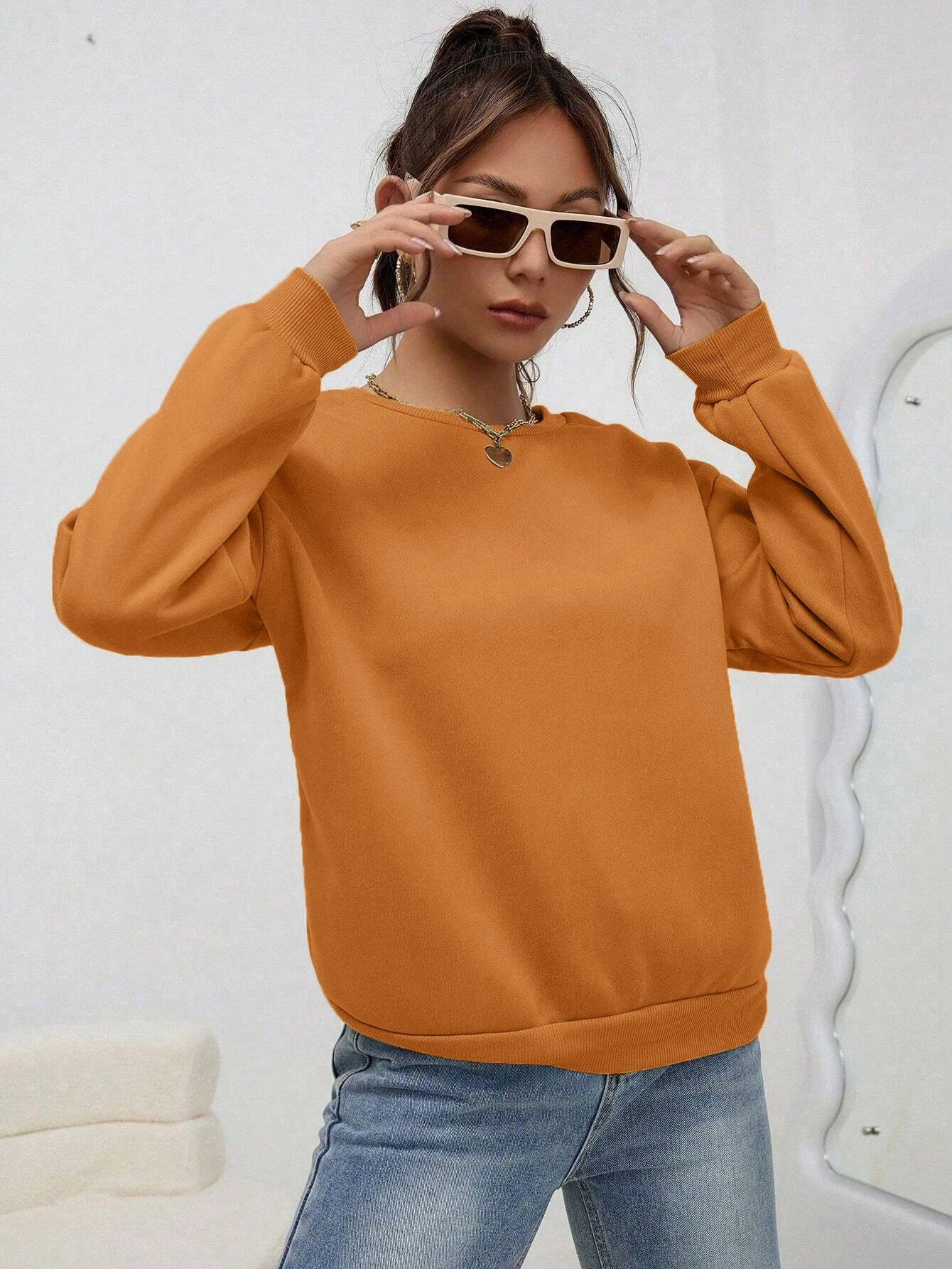 Women’s Loose-Fit Casual Pullover Sweatshirt