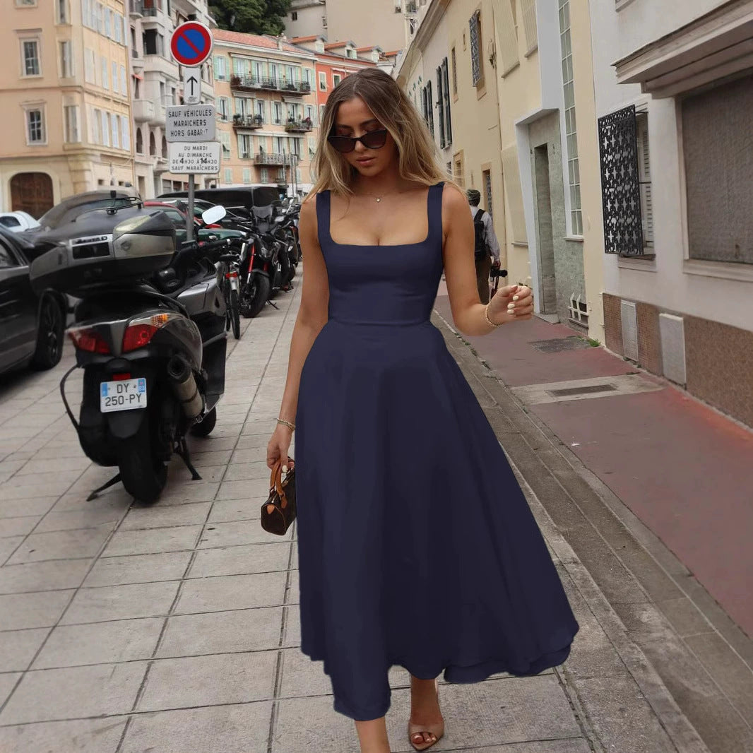 Flowy and timeless midi dress