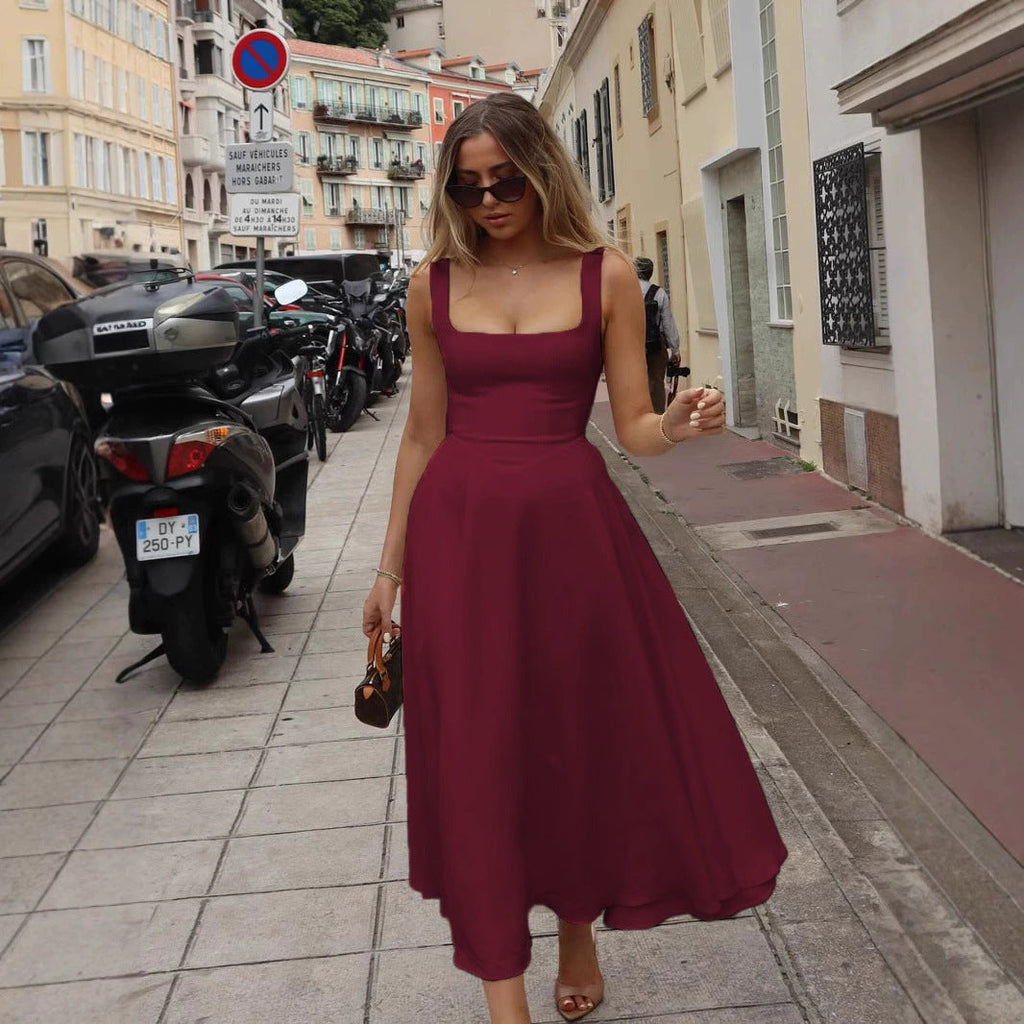 Flowy and timeless midi dress