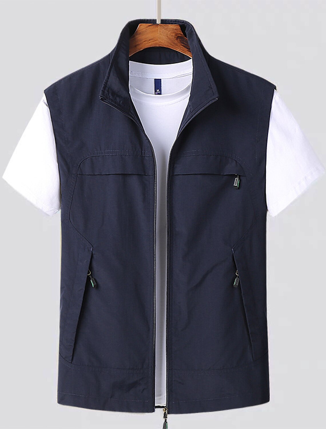 Lightweight Men's Vest with Quick-Drying and Breathable Features