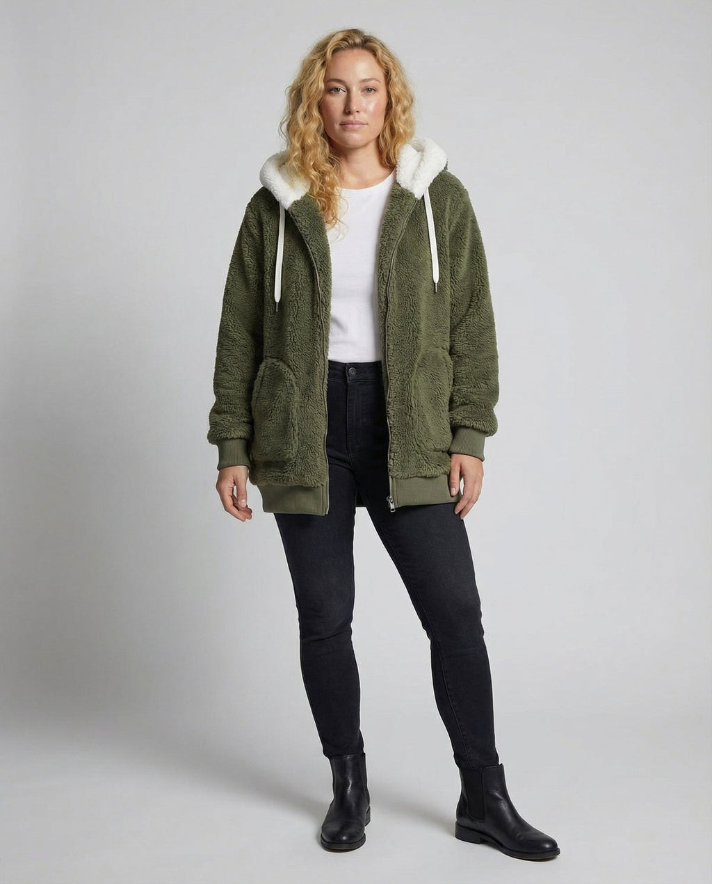 Oversized Women's Hooded Sherpa Jacket with Full Zip and Adjustable Drawstrings