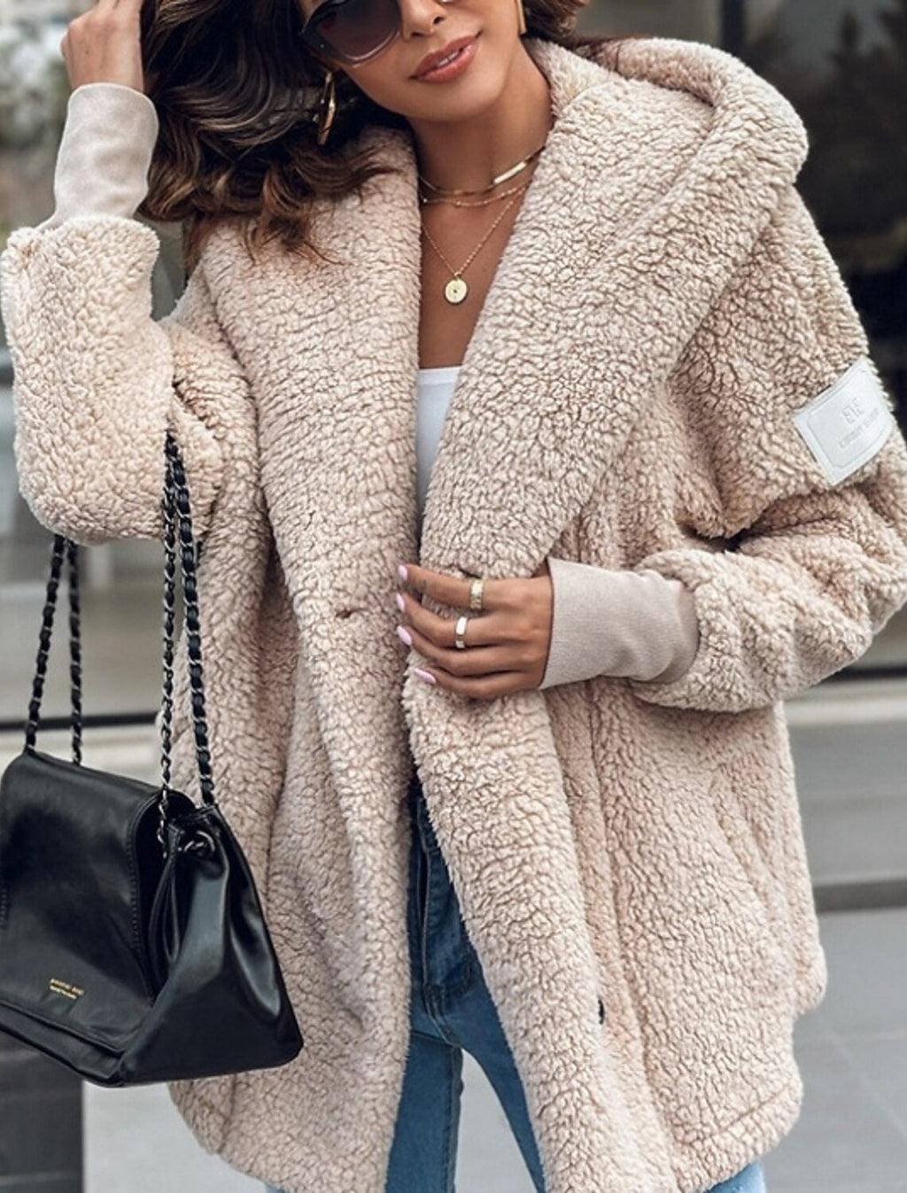 Oversized Women's Teddy Coat with Shawl Collar and Side Pockets for Cold Weather
