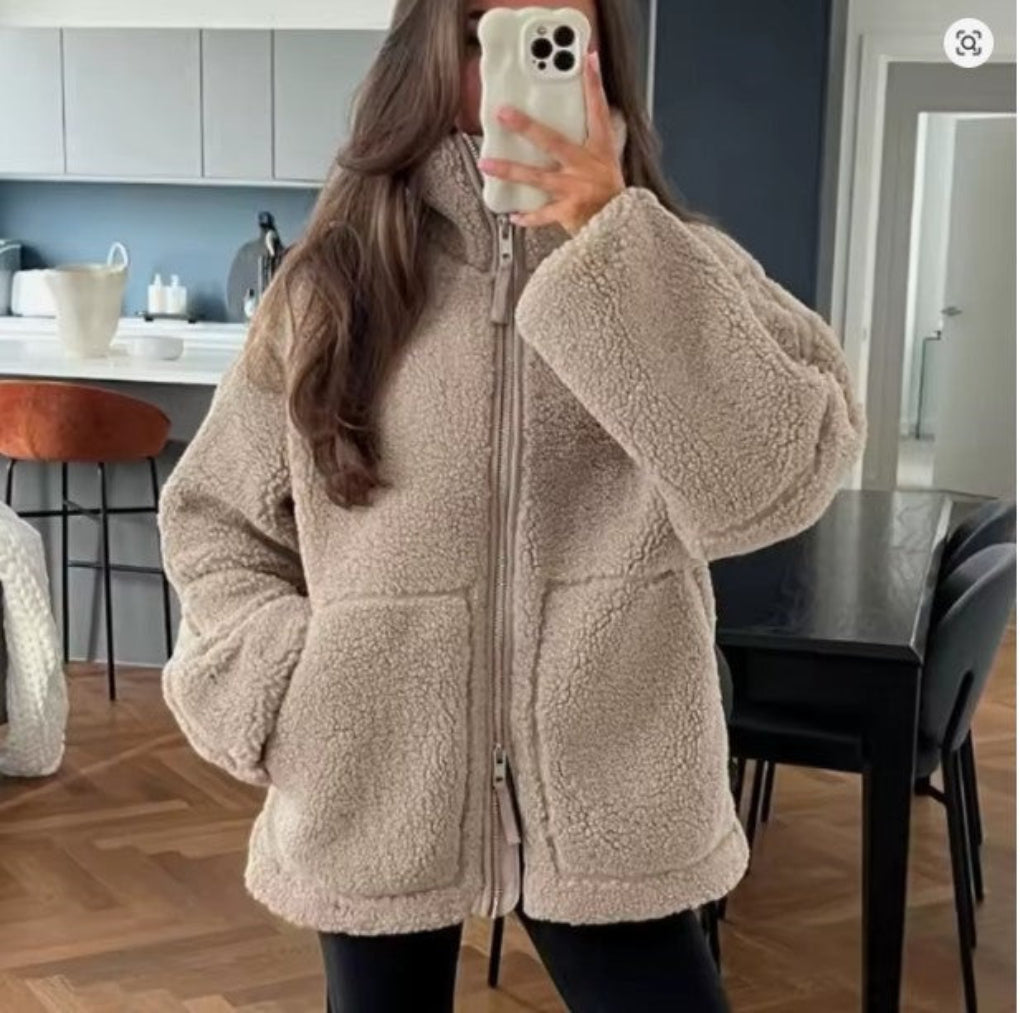 Oversized Women's Teddy Fleece Jacket with Full-Zip and Stand Collar