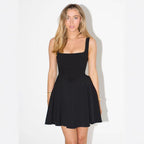 Flowy and timeless midi dress