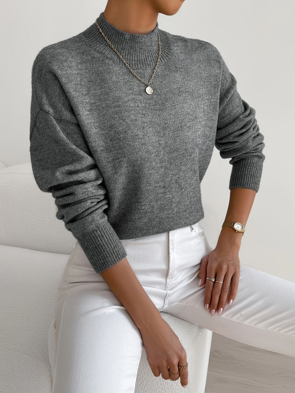 Elegant Collar Women's Sweater in Soft Knit for Versatile Winter Wear