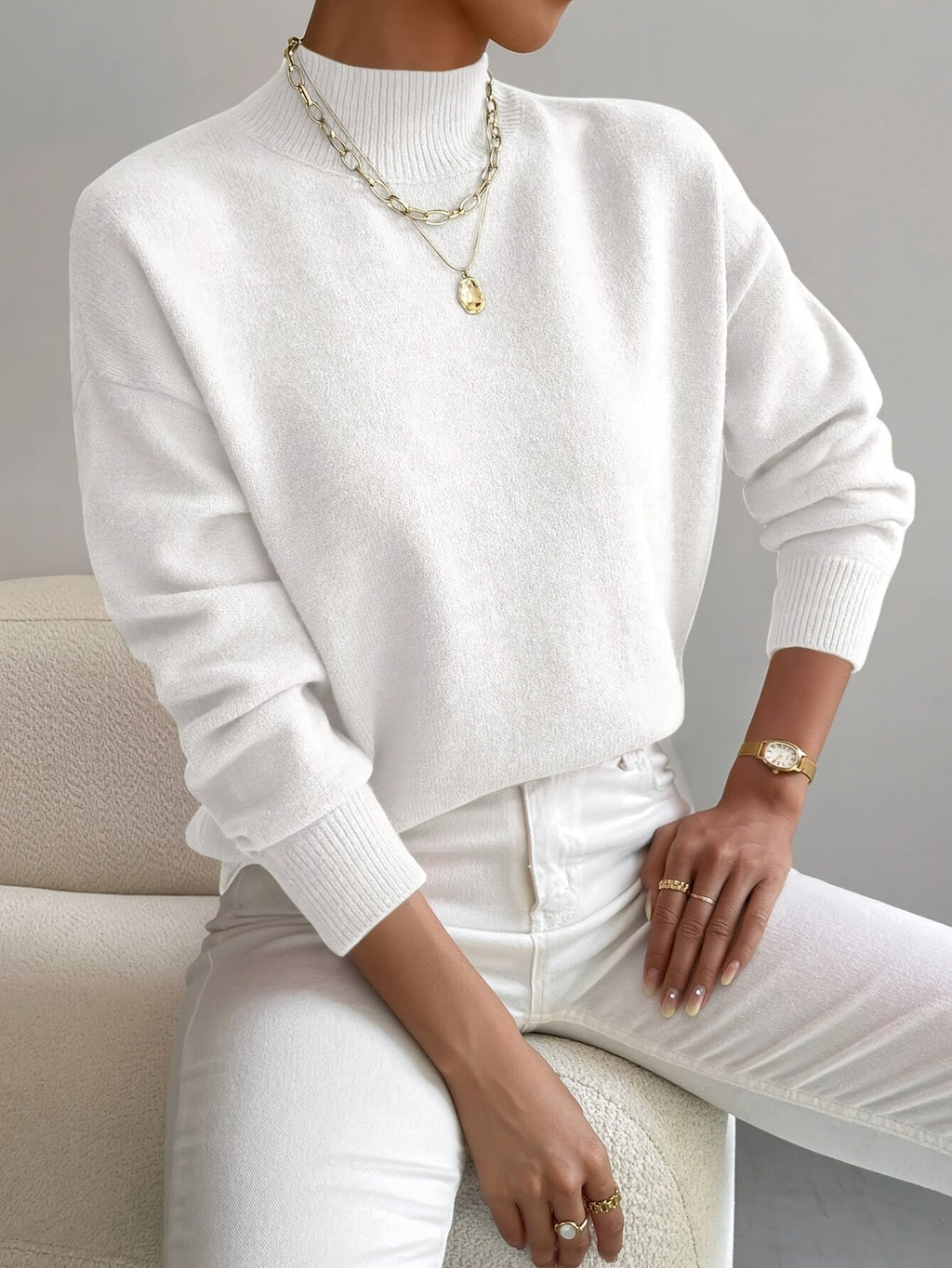 Elegant Collar Women's Sweater in Soft Knit for Versatile Winter Wear