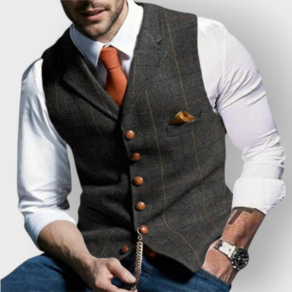 Men's Vest with Plaid Pattern, Slim Fit and Button-Up Closure