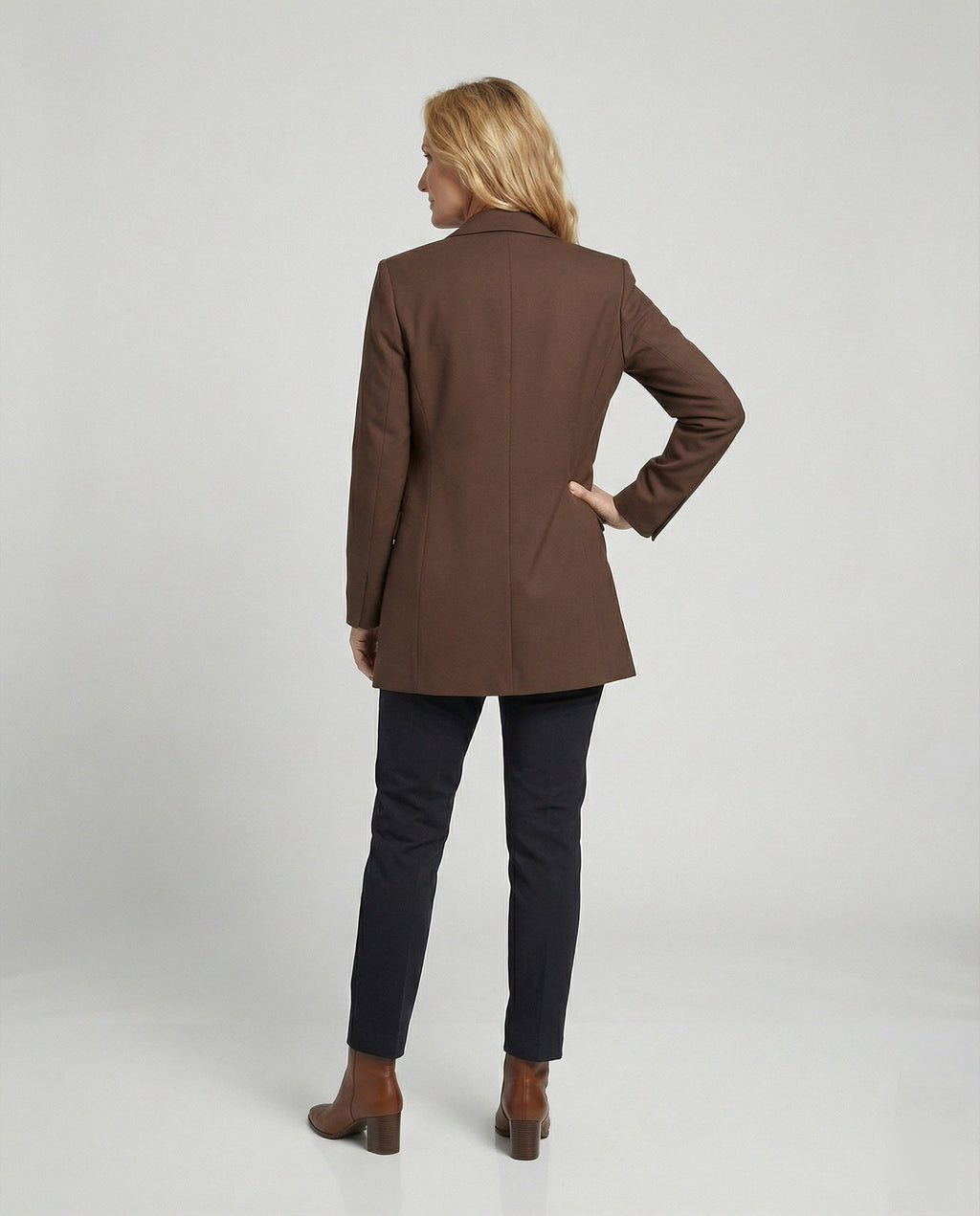 Double-Breasted Women's Blazer Dress with Structured Shoulders and Notched Lapels