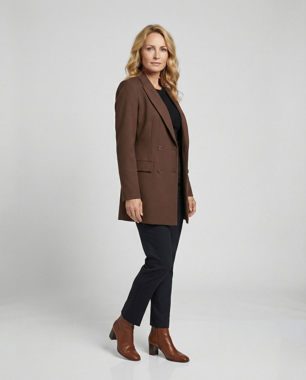 Double-Breasted Women's Blazer Dress with Structured Shoulders and Notched Lapels